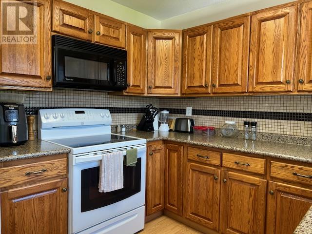 102 1st Street, Vernon, British Columbia  V1H 1Z1 - Photo 6 - 10338838