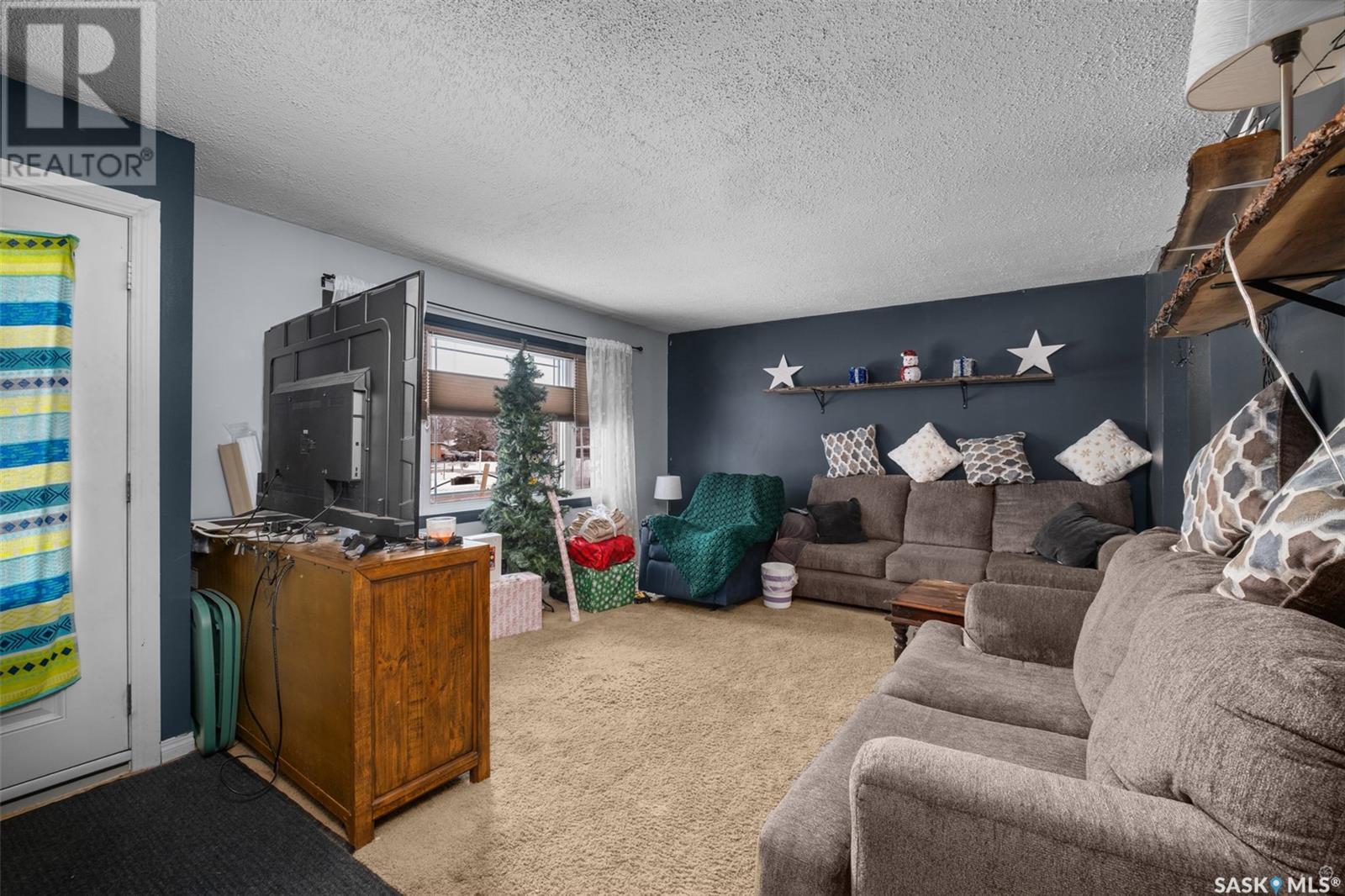 Property at 1195 Branion DRIVE image 2