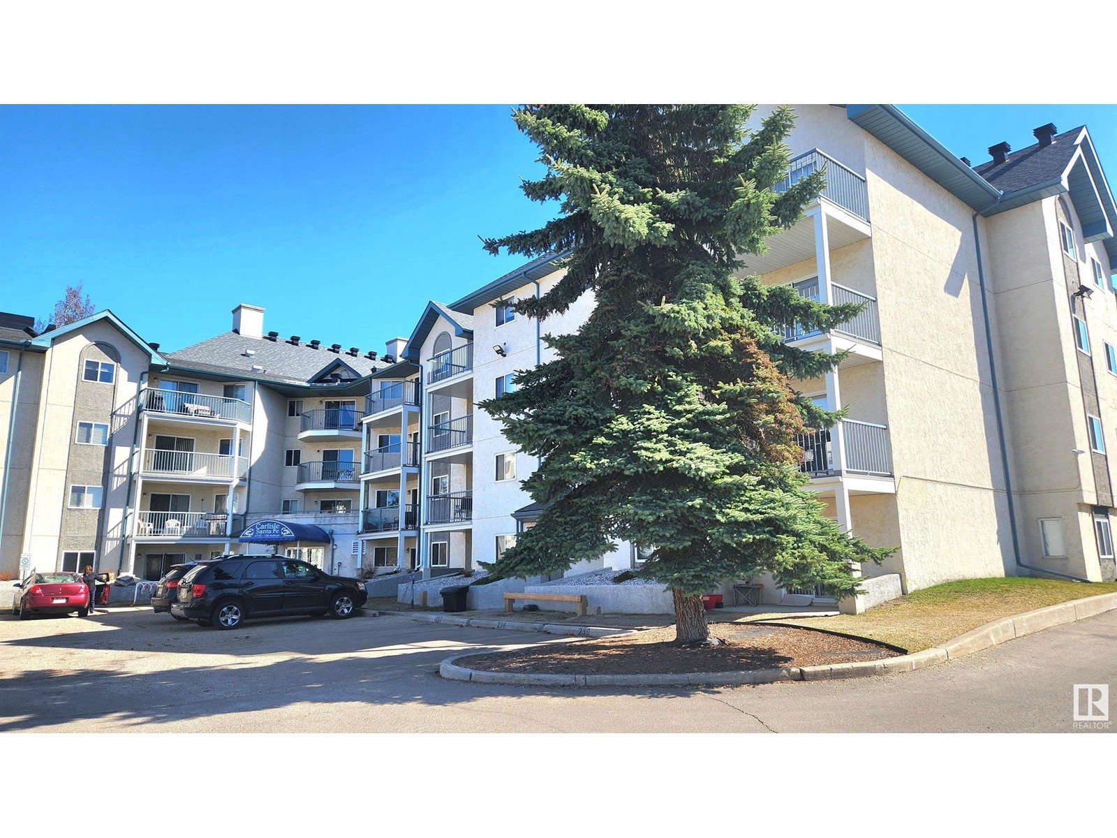 Property at #116 6710 158 AV NW image 1