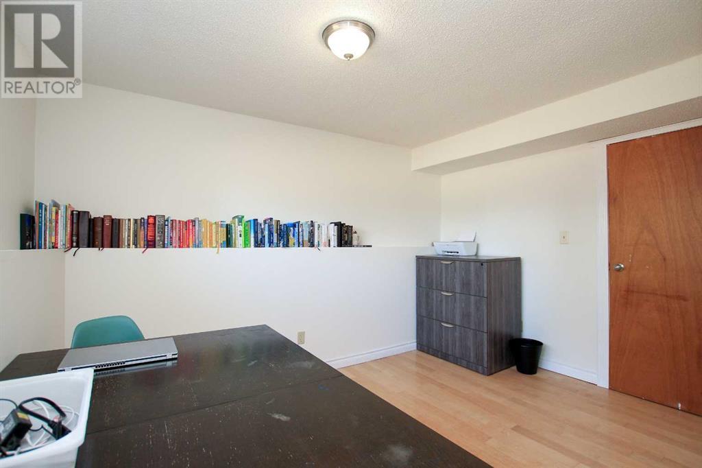 19 Oak Street, Red Deer, Alberta  T4P 1R7 - Photo 36 - A2212160