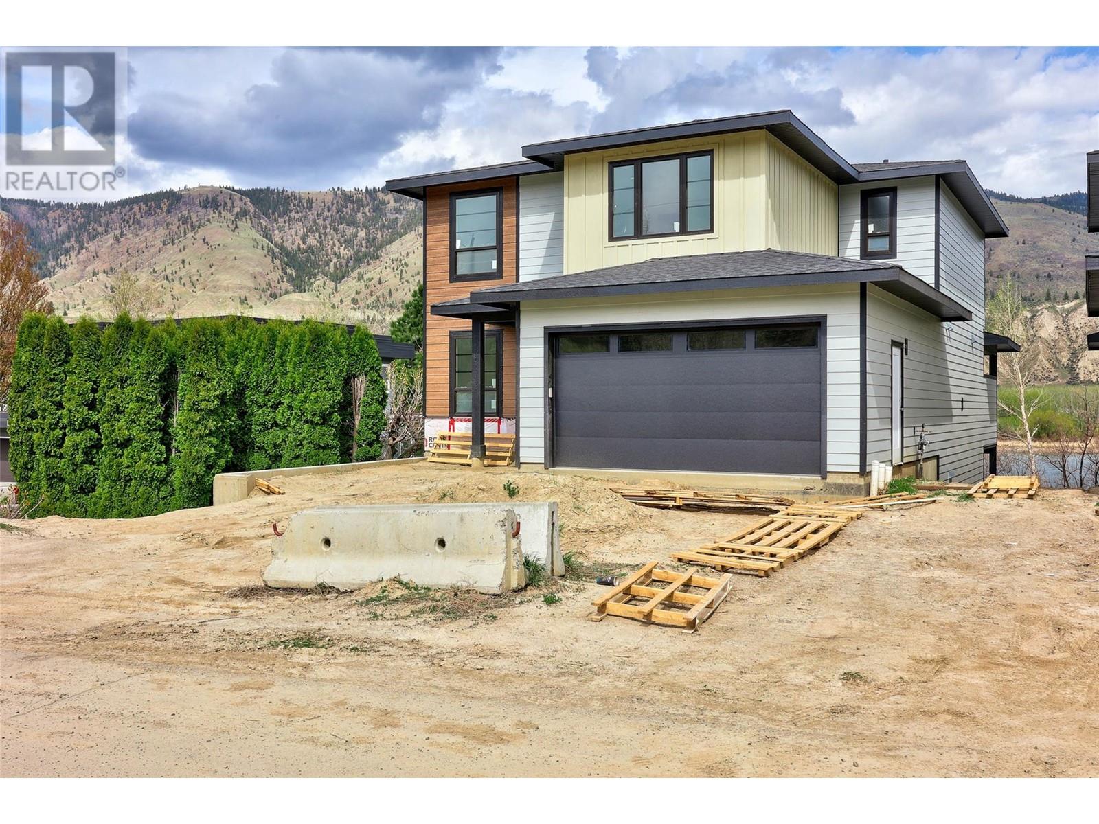 Property at 2844 Thompson Drive image 2