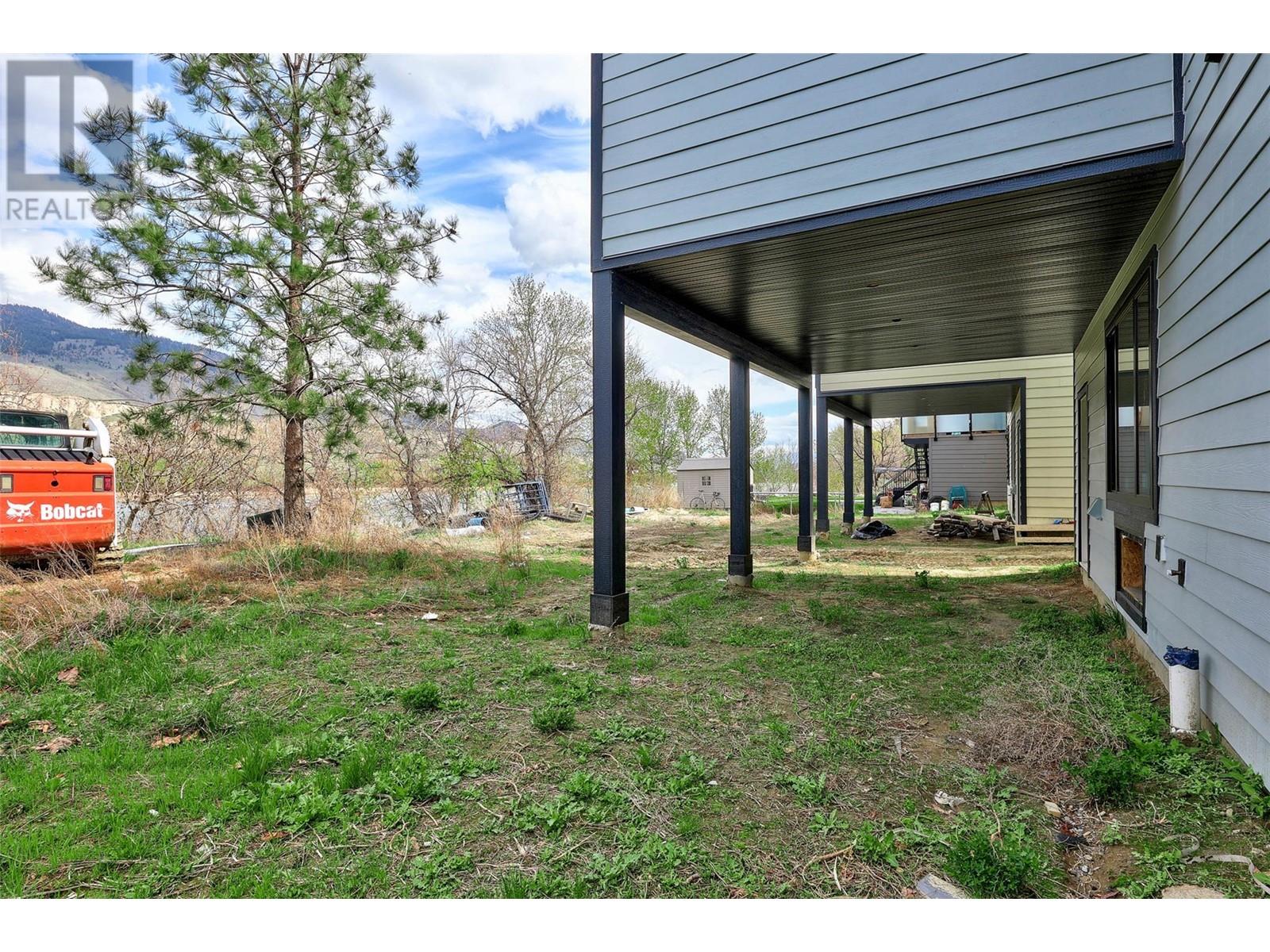 Property at 2844 Thompson Drive image 5