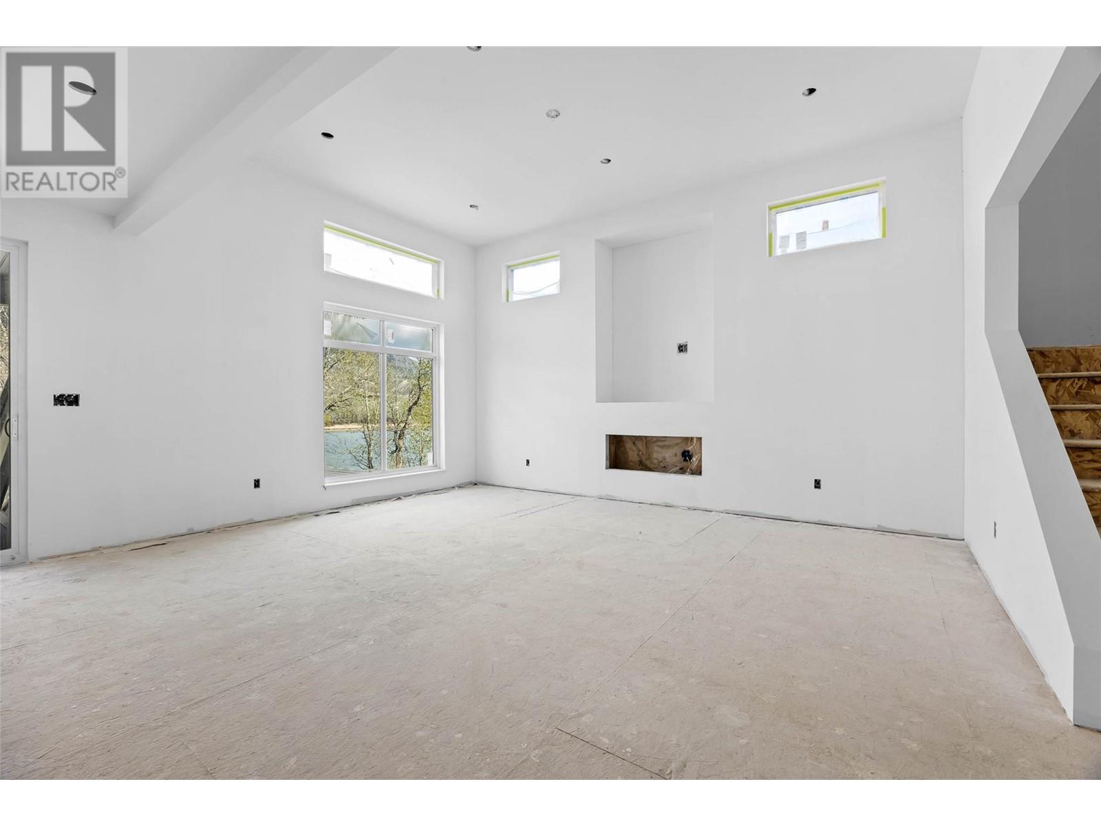 Property at 2850 Thompson Drive image 5