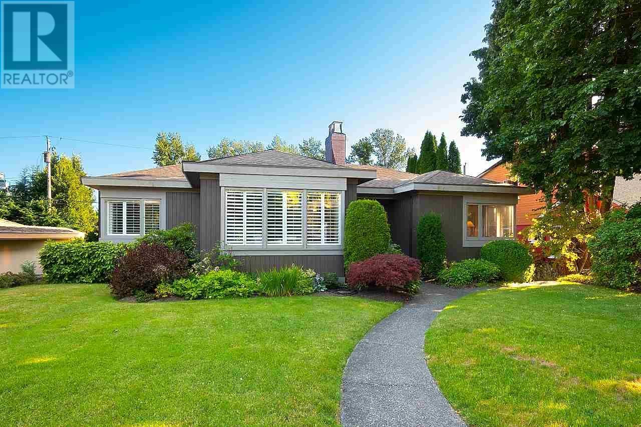 4726 W 7TH AVENUE, Vancouver, British Columbia