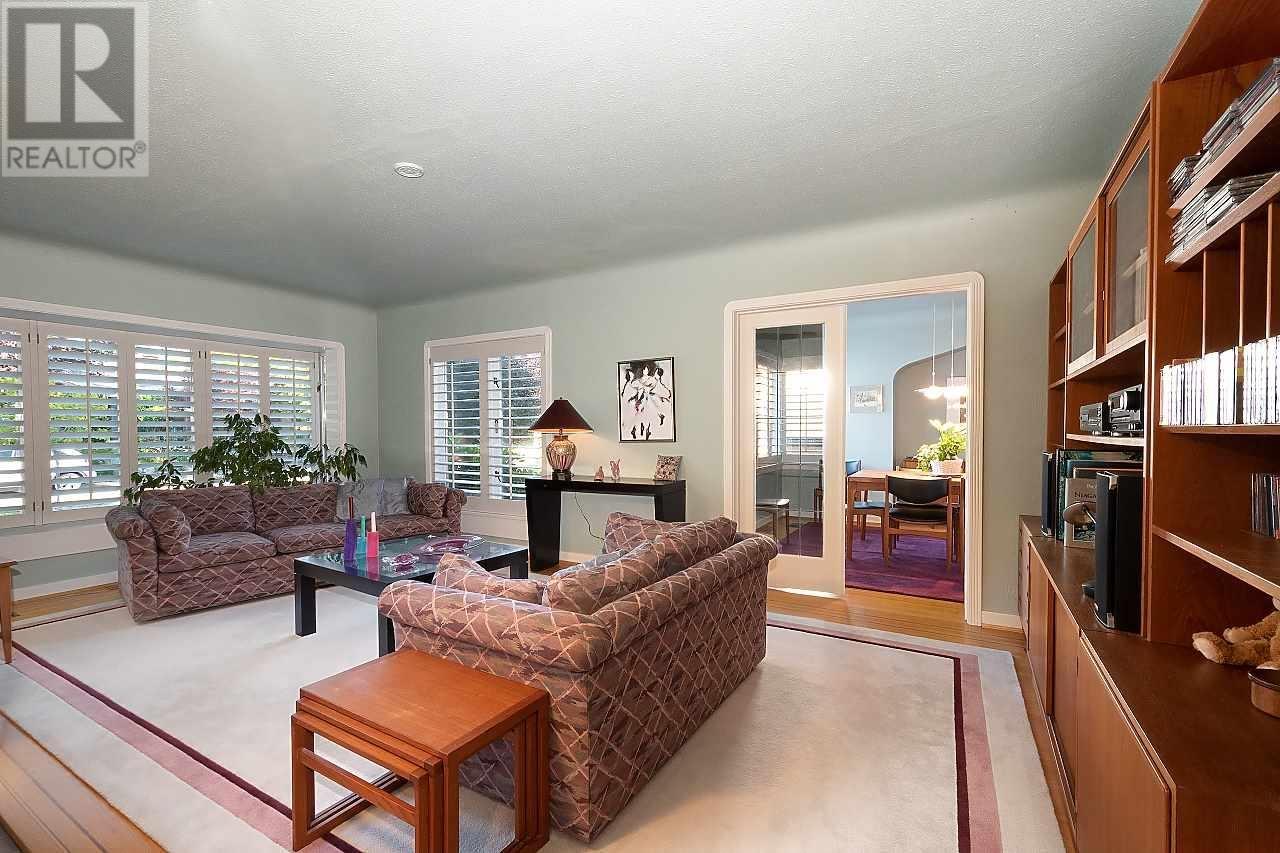 4726 W 7th Avenue, Vancouver, British Columbia  V6T 1C6 - Photo 6 - R2991817