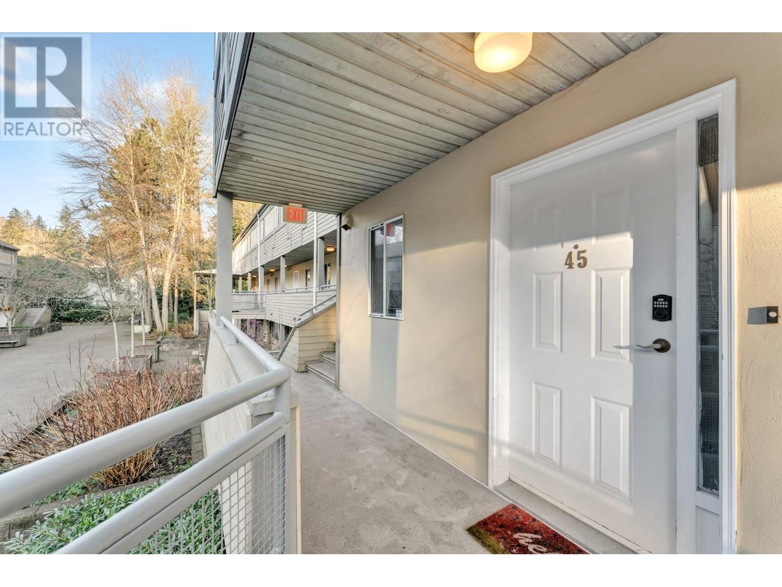 Property at 45 2978 WALTON AVENUE image 3