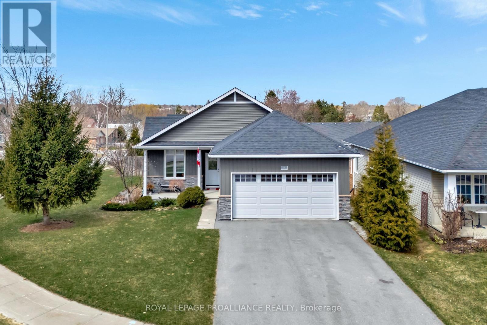 39 OWEN STREET, Prince Edward County, Ontario
