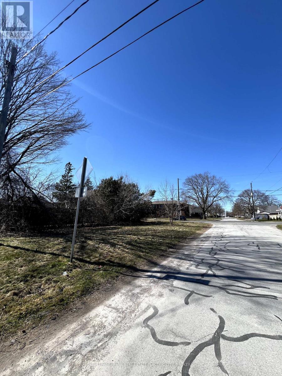 509 King George Street, Peterborough, Ontario  K9J 1S3 - Photo 3 - X12090379