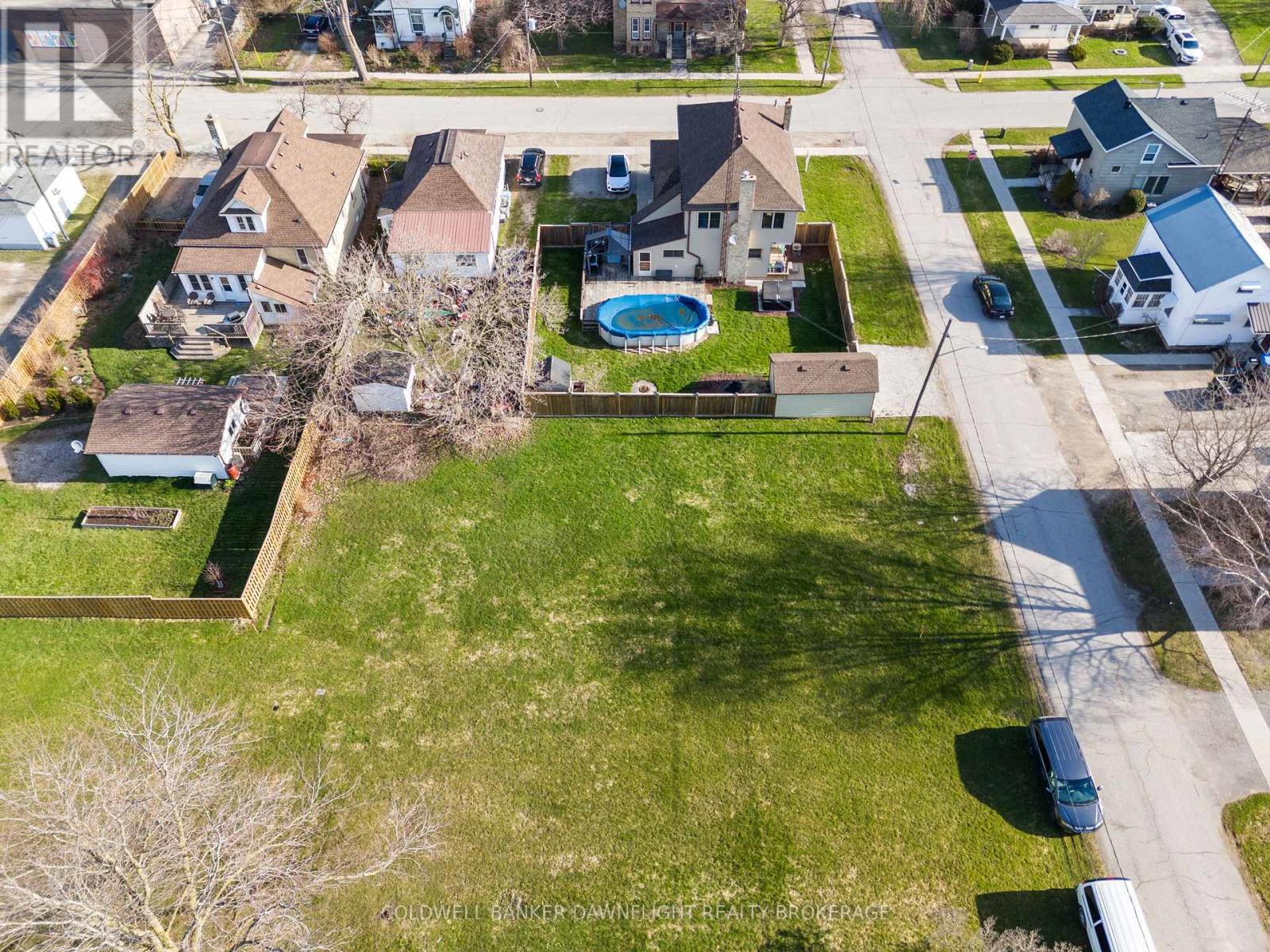 257 Pearl Street, North Middlesex, Ontario  N0M 2K0 - Photo 11 - X12089448