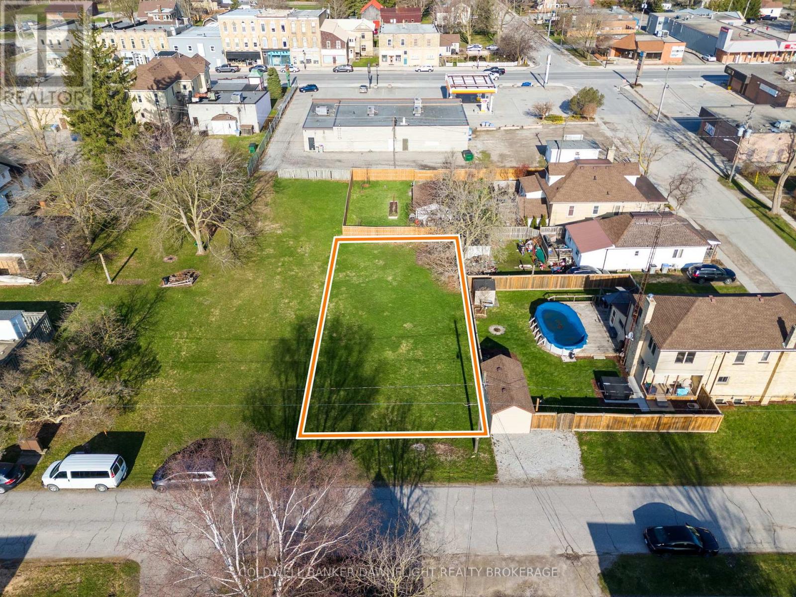 257 Pearl Street, North Middlesex, Ontario  N0M 2K0 - Photo 2 - X12089448