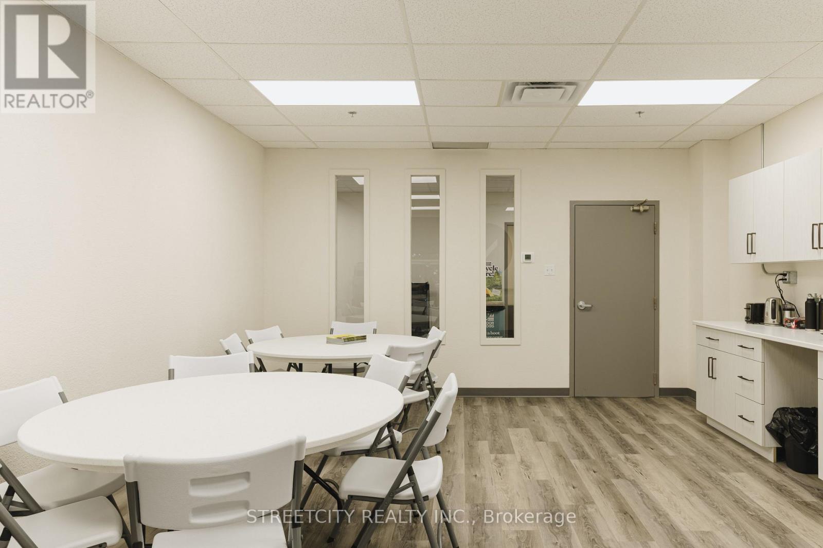 215 - 516 John Street N, Aylmer, Ontario  N5H 2B8 - Photo 8 - X12089543