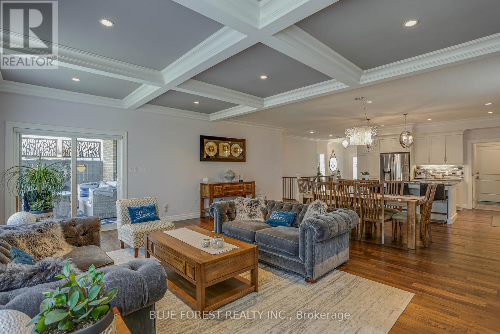 17 Royal Crescent, Southwold, Ontario  N5P 3T2 - Photo 11 - X12089940