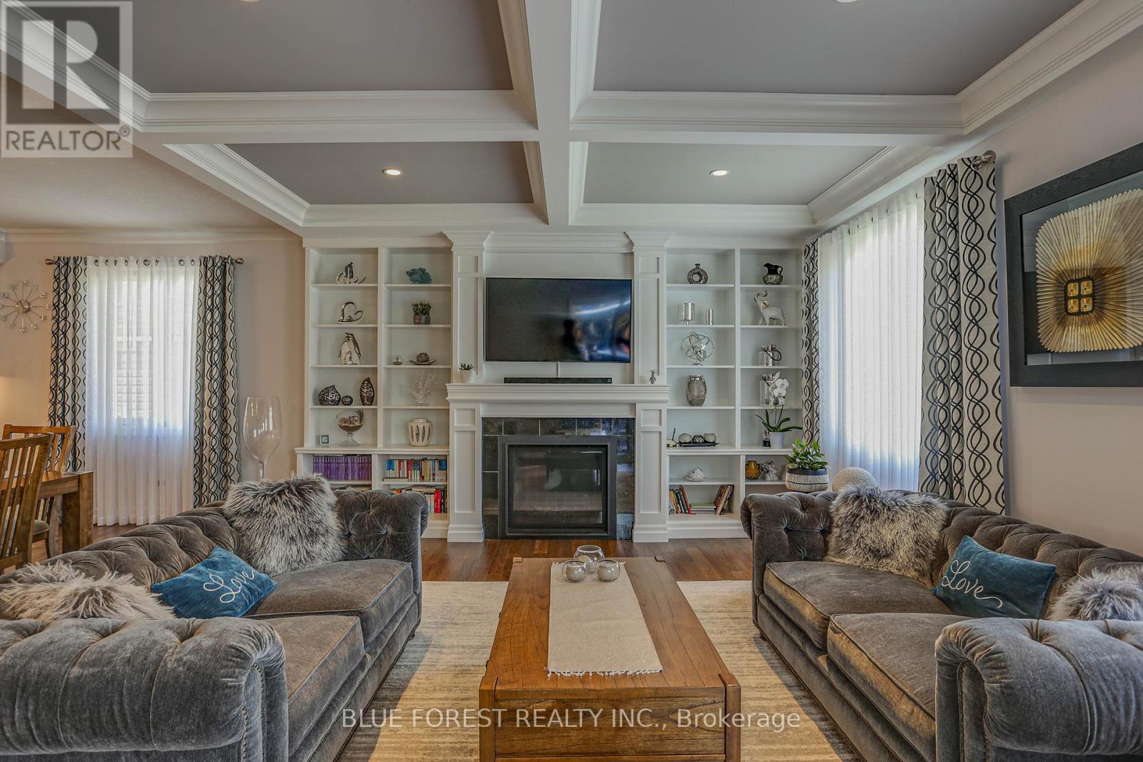 17 Royal Crescent, Southwold, Ontario  N5P 3T2 - Photo 12 - X12089940