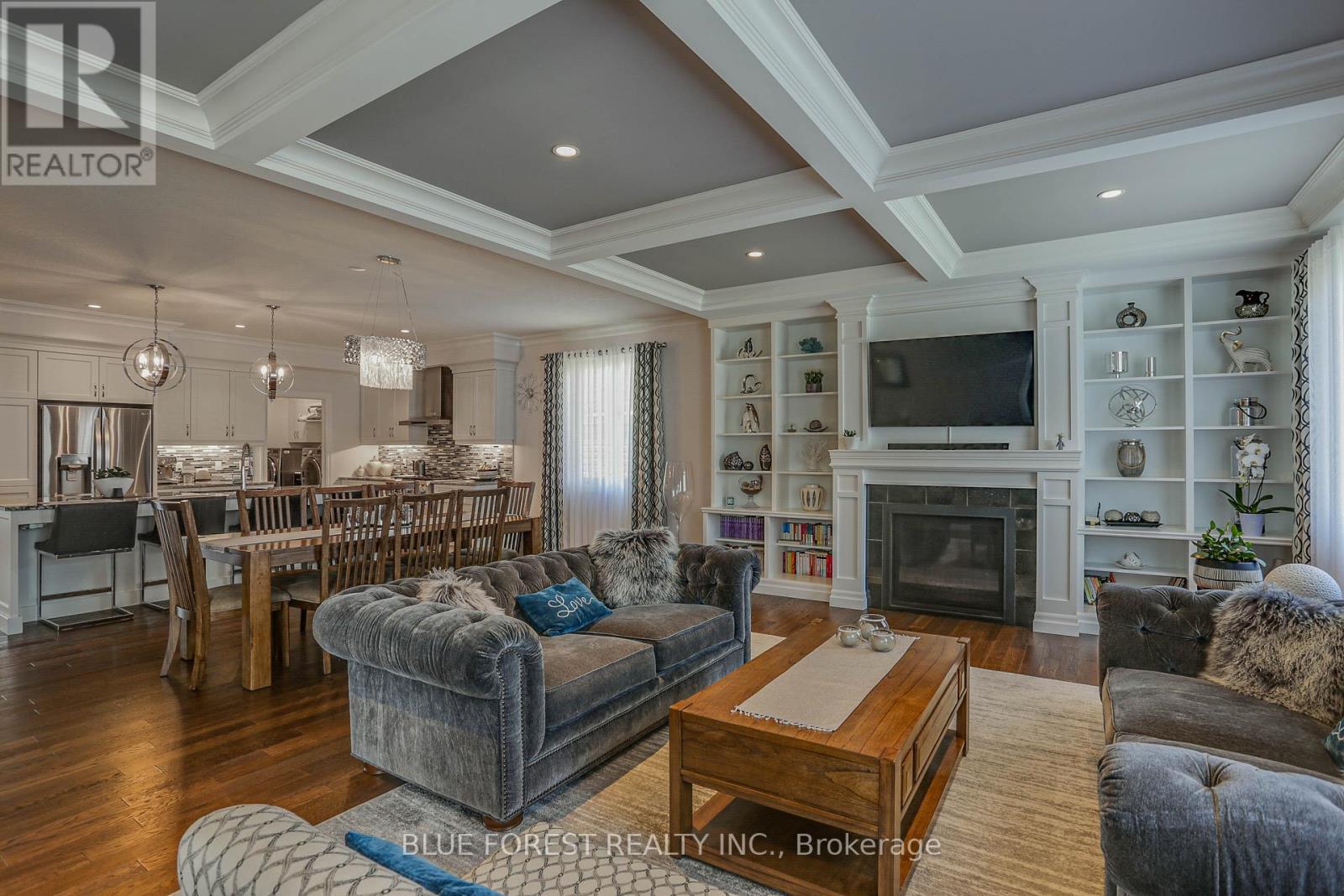 17 Royal Crescent, Southwold, Ontario  N5P 3T2 - Photo 15 - X12089940