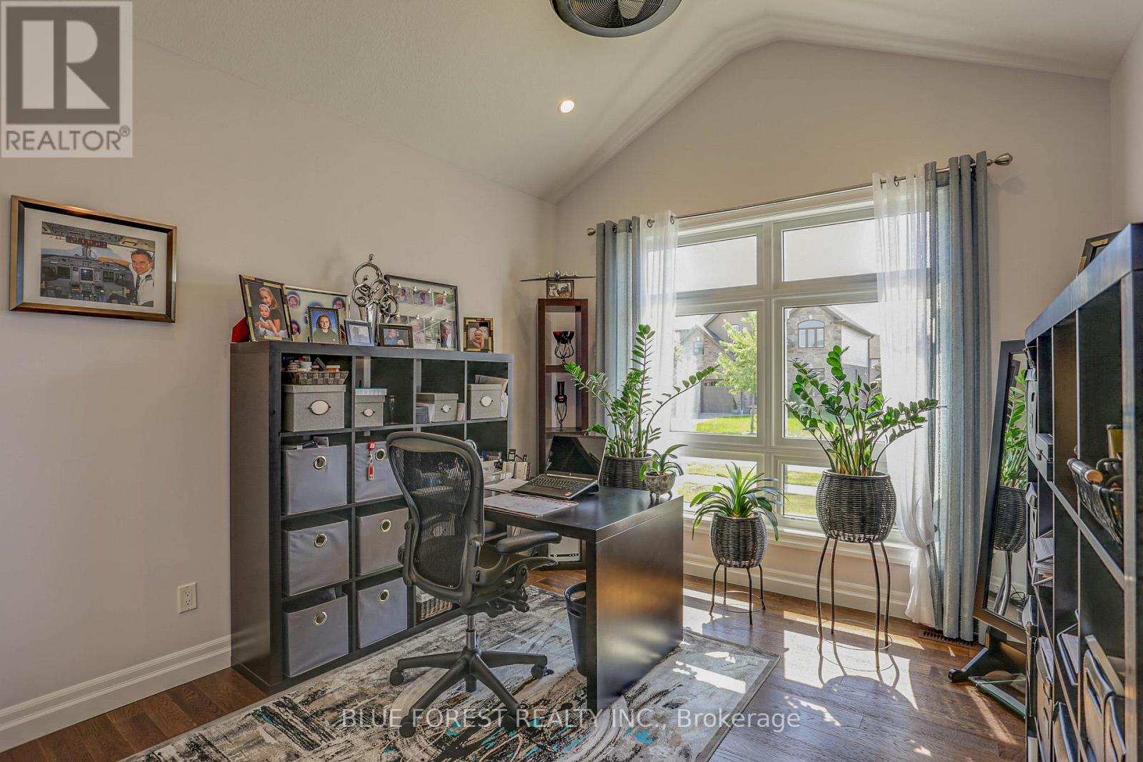 17 Royal Crescent, Southwold, Ontario  N5P 3T2 - Photo 18 - X12089940
