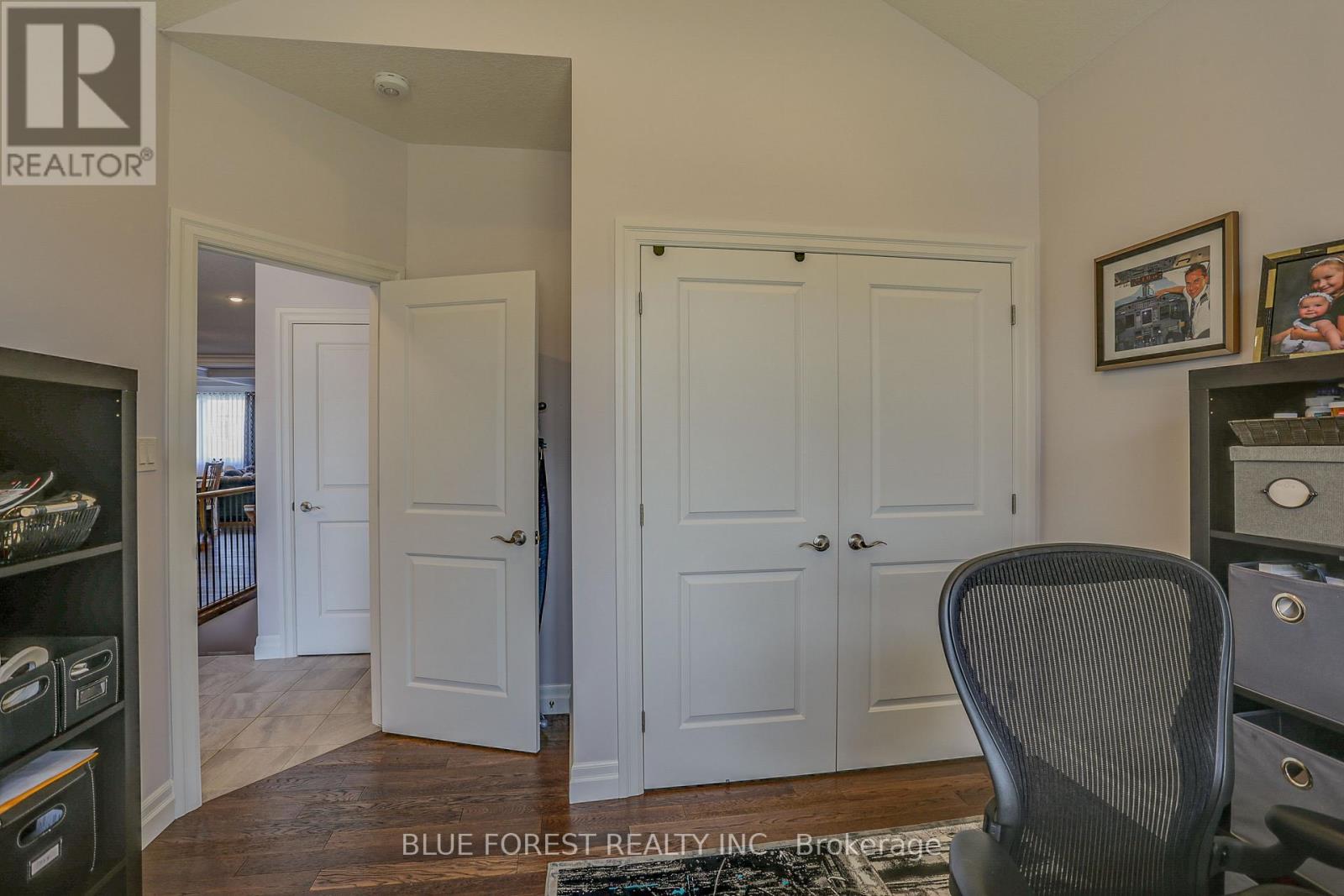 17 Royal Crescent, Southwold, Ontario  N5P 3T2 - Photo 20 - X12089940