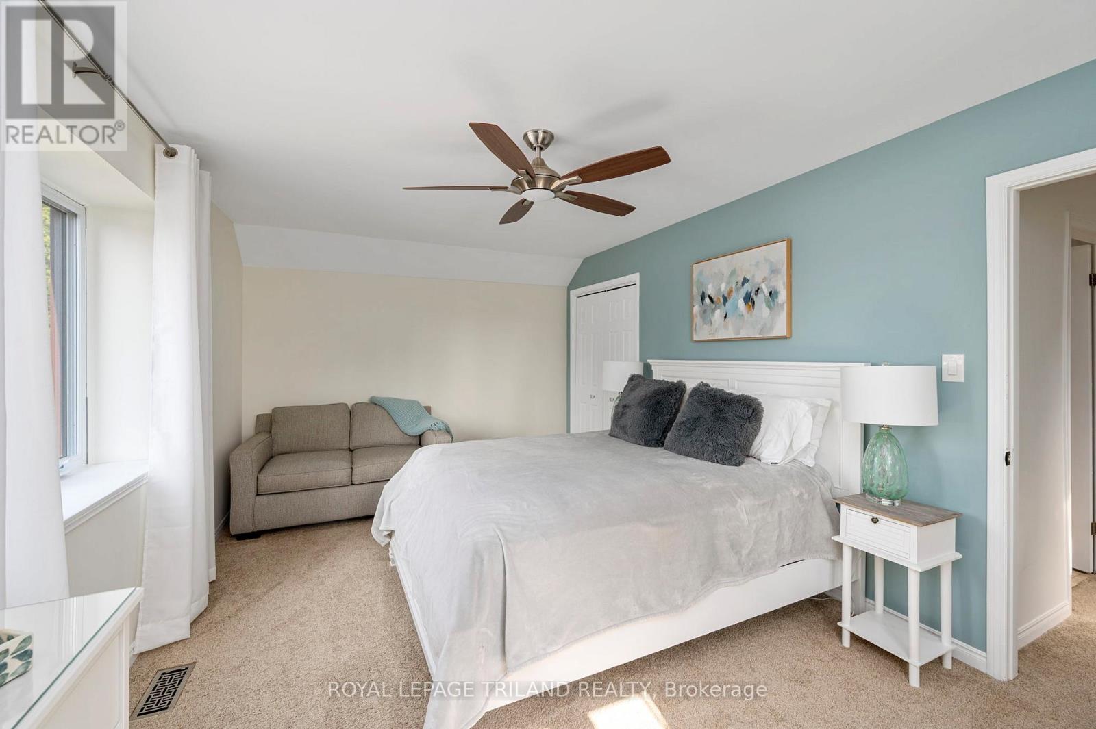 215 Kitchener Avenue, Central Elgin, Ontario  N5L 1A3 - Photo 19 - X12090015