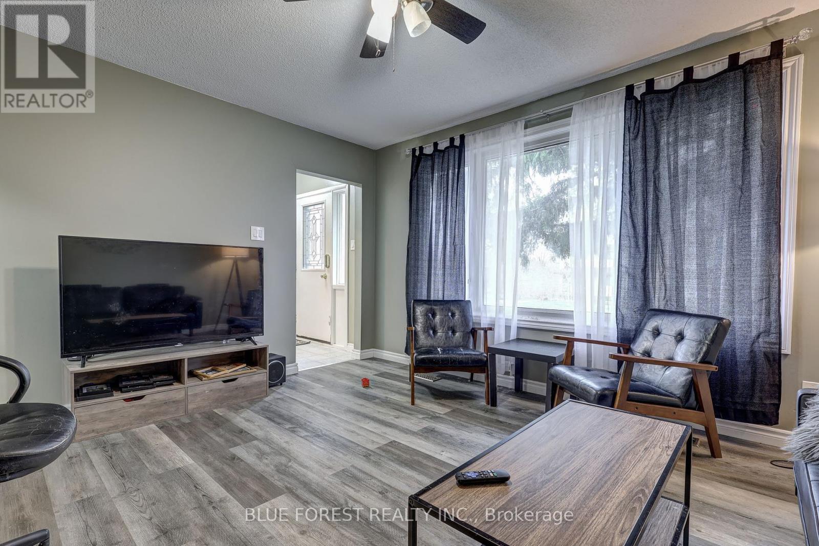 375 Dieppe Street, London South, Ontario  N5Z 3A7 - Photo 11 - X12090292