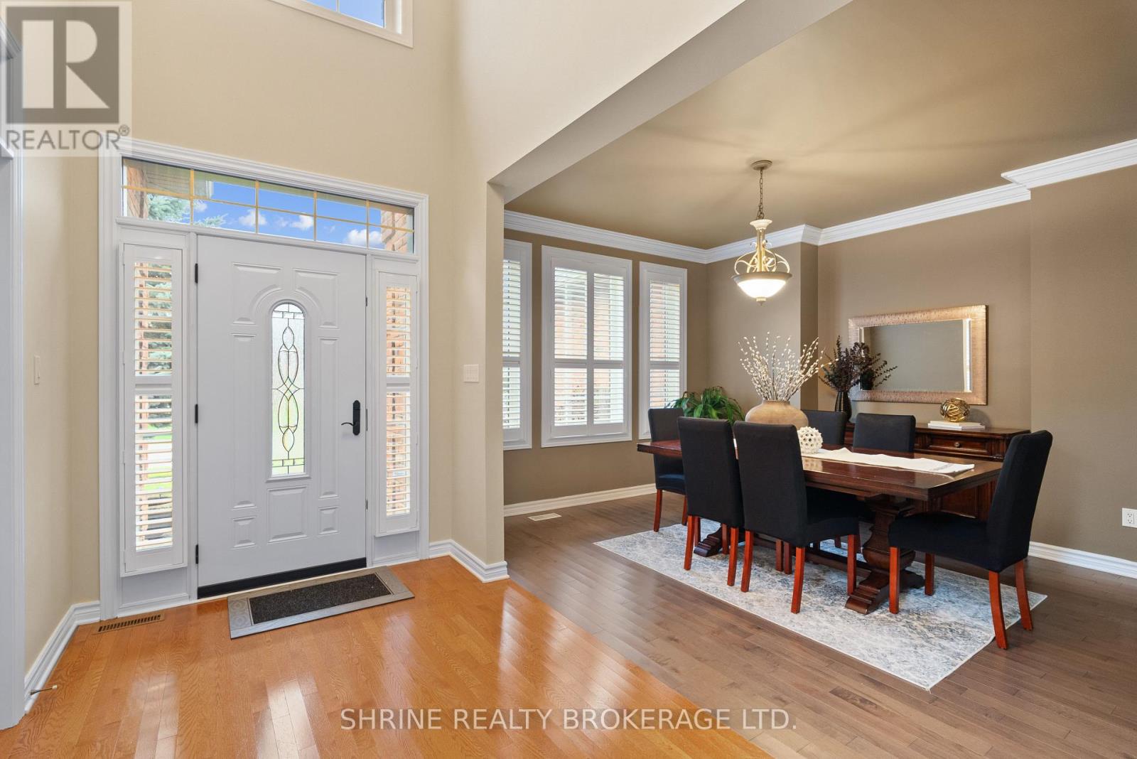 Property at 333 RIVERTRACE CLOSE image 4