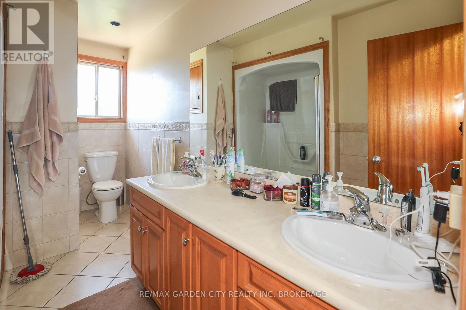 21 Scott Street E, Niagara-On-The-Lake, Ontario  L0S 1J0 - Photo 14 - X12090406
