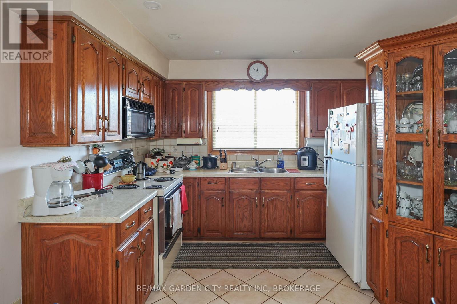 21 Scott Street E, Niagara-On-The-Lake, Ontario  L0S 1J0 - Photo 16 - X12090406