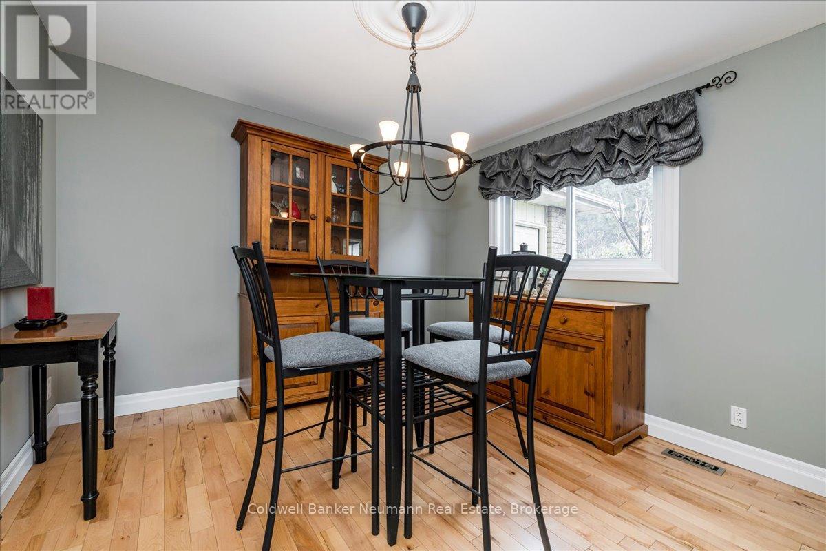 77 Imperial Crescent, Bradford West Gwillimbury, Ontario  L3Z 2N5 - Photo 14 - N12089507
