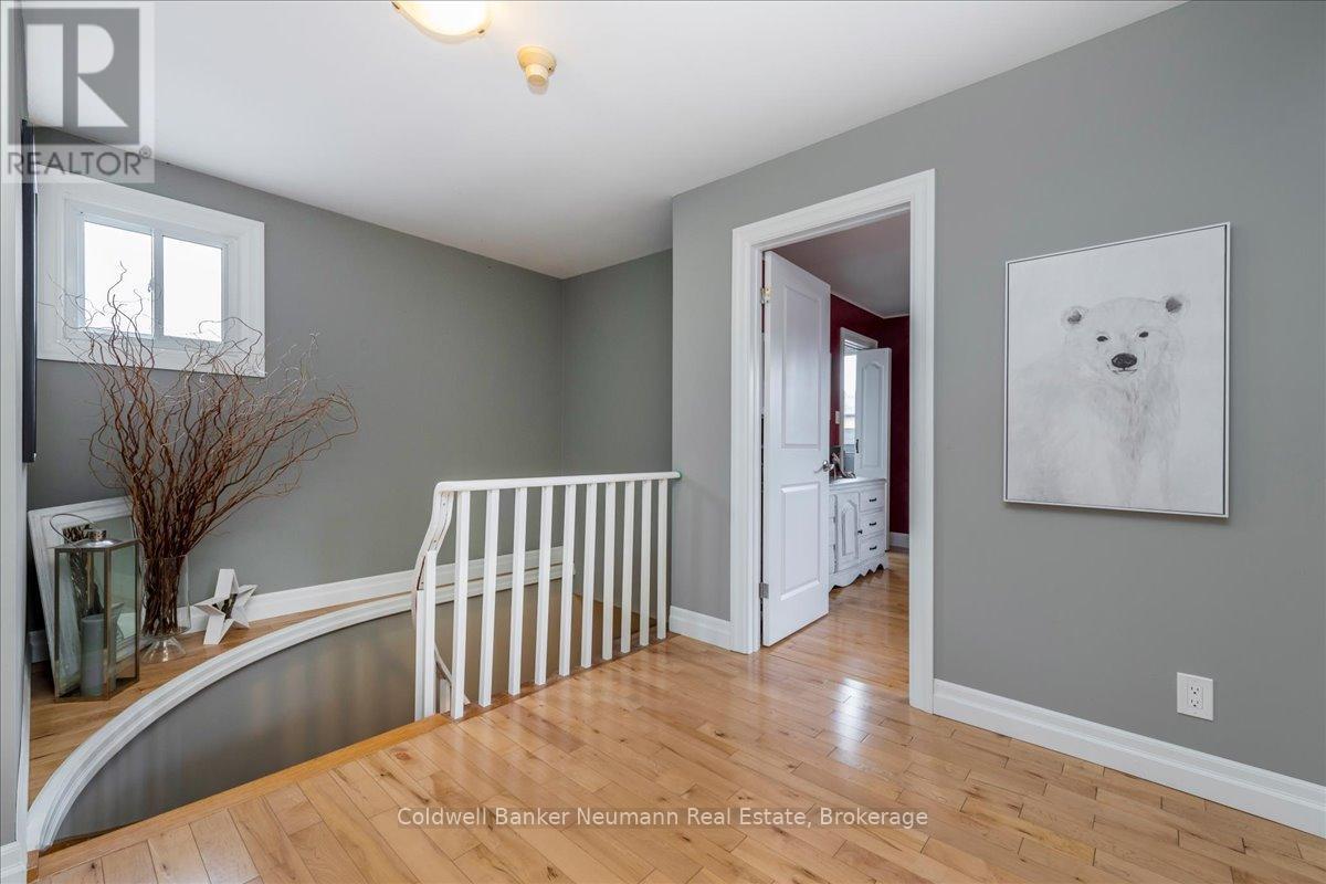 77 Imperial Crescent, Bradford West Gwillimbury, Ontario  L3Z 2N5 - Photo 15 - N12089507