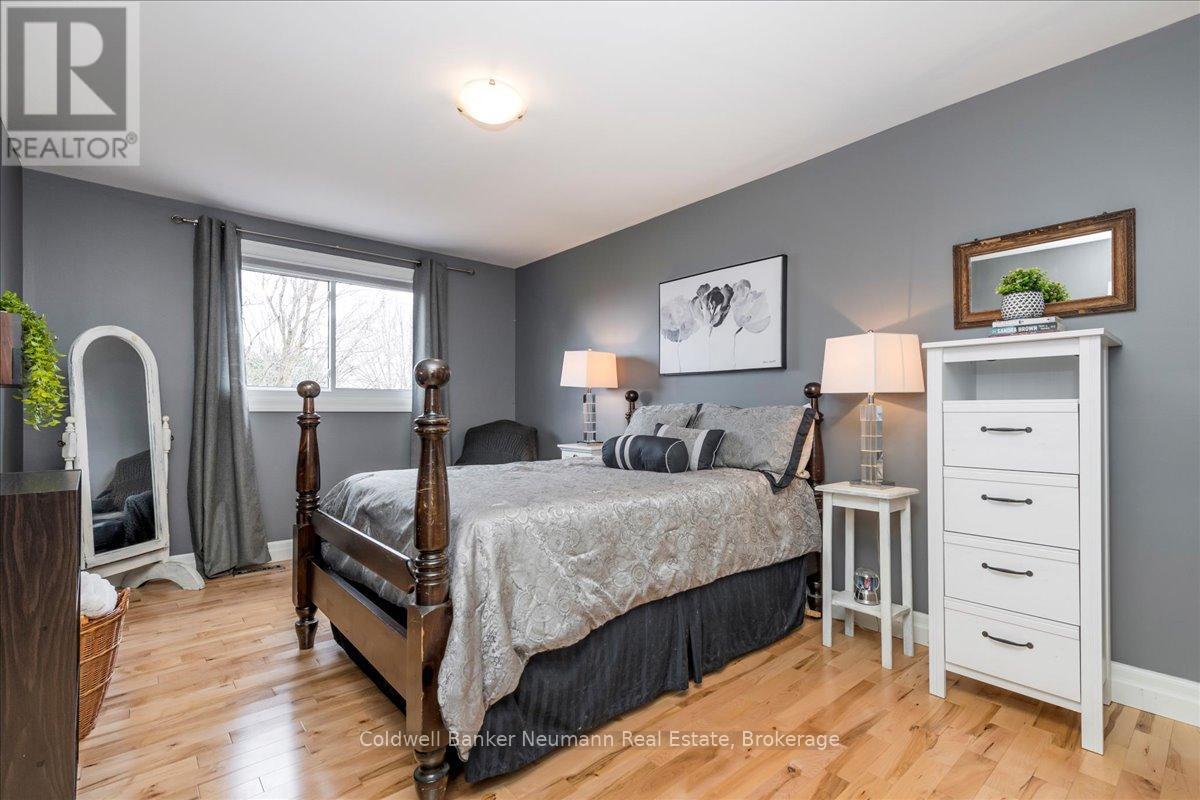 77 Imperial Crescent, Bradford West Gwillimbury, Ontario  L3Z 2N5 - Photo 24 - N12089507