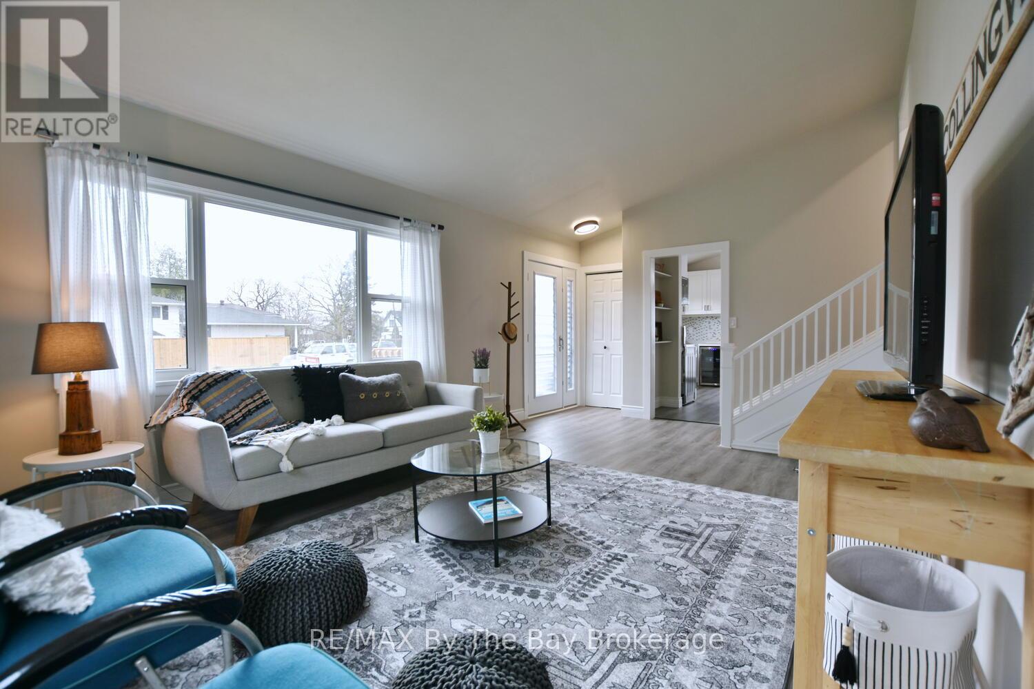 85 Huron Street, Collingwood, Ontario  L9Y 1C7 - Photo 9 - S12089443