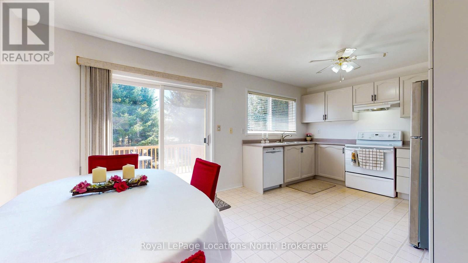 21 Briarwood Place, Wasaga Beach, Ontario  L9Z 2N9 - Photo 6 - S12089770