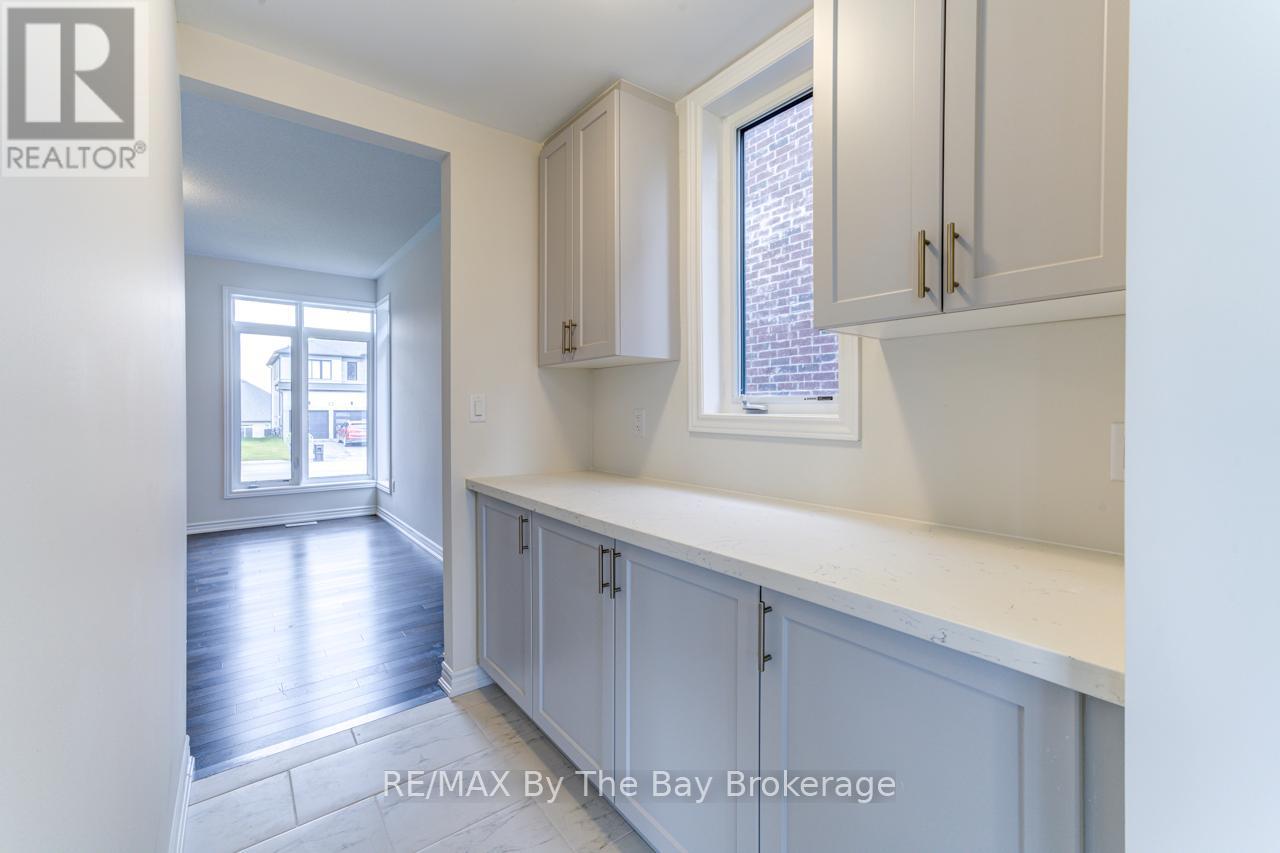 20 Rosanne Circle, Wasaga Beach, Ontario  L9Z 0N8 - Photo 16 - S12089797