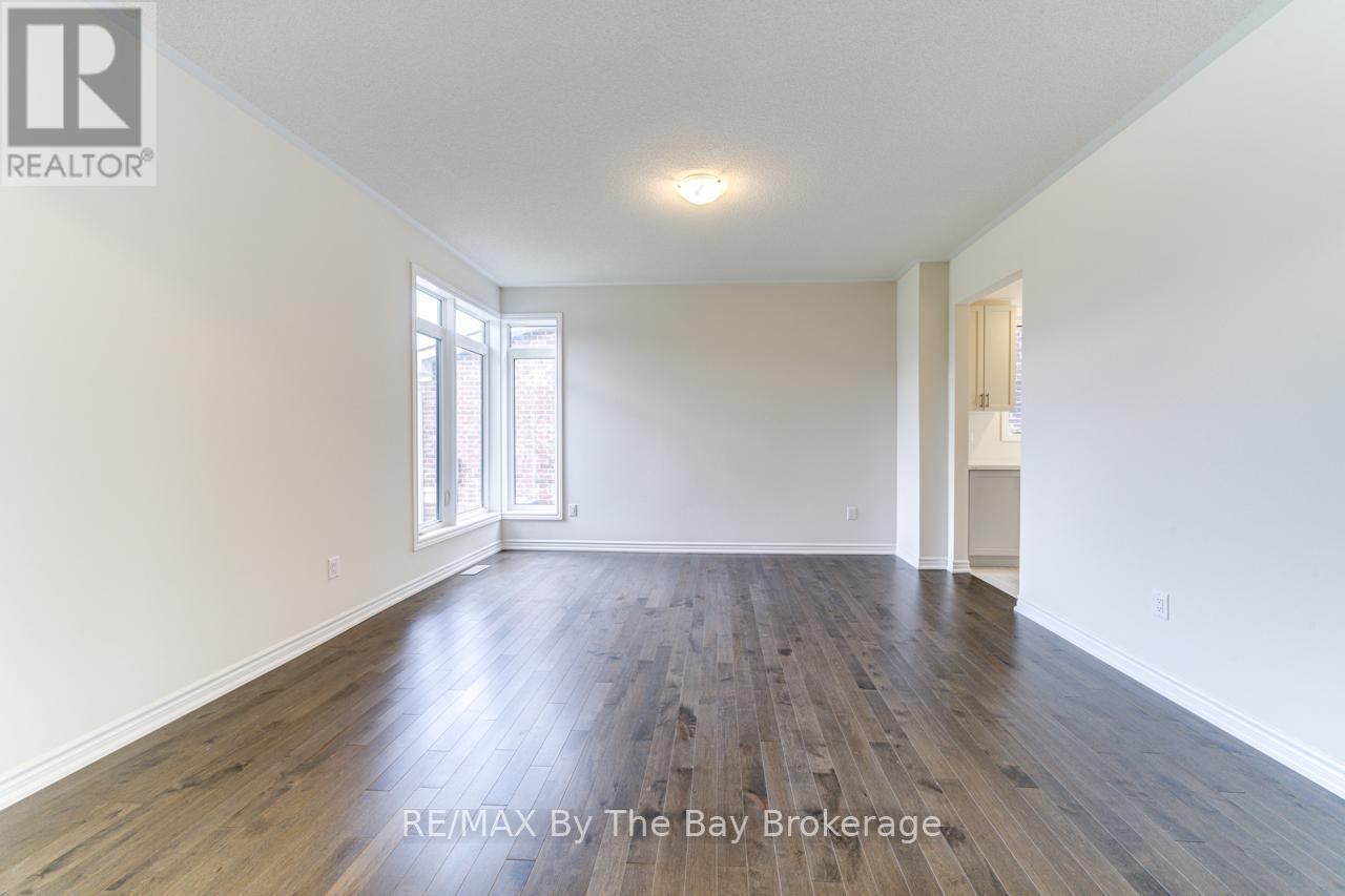 20 Rosanne Circle, Wasaga Beach, Ontario  L9Z 0N8 - Photo 6 - S12089797