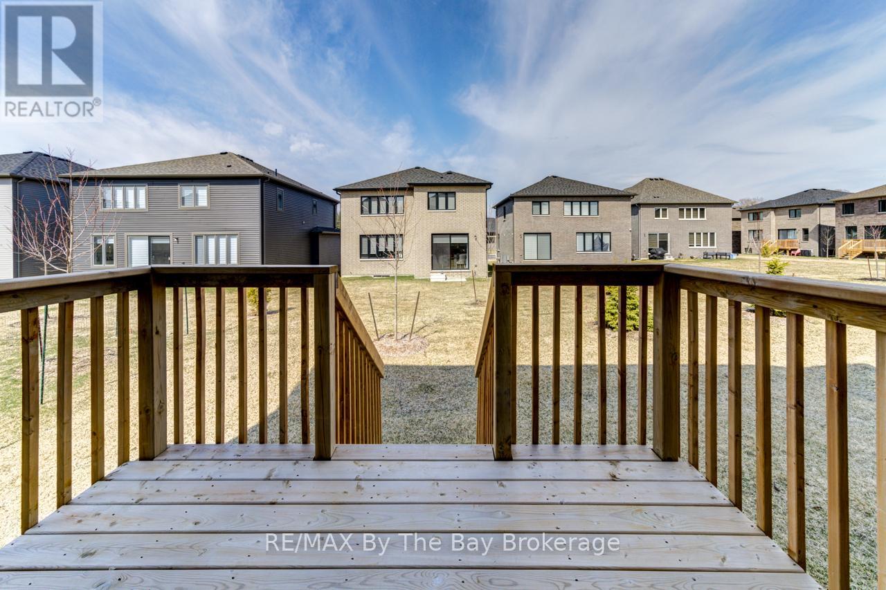67 Nicort Road, Wasaga Beach, Ontario  L9Z 0N1 - Photo 36 - S12089798