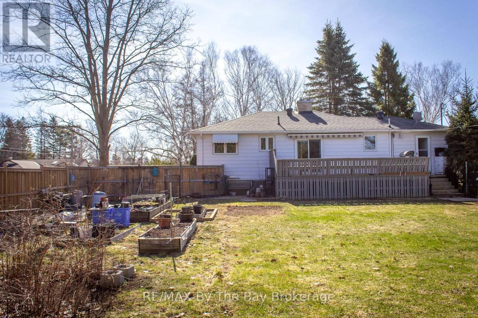 208 Jane Street, Clearview, Ontario  L0M 1S0 - Photo 40 - S12089815