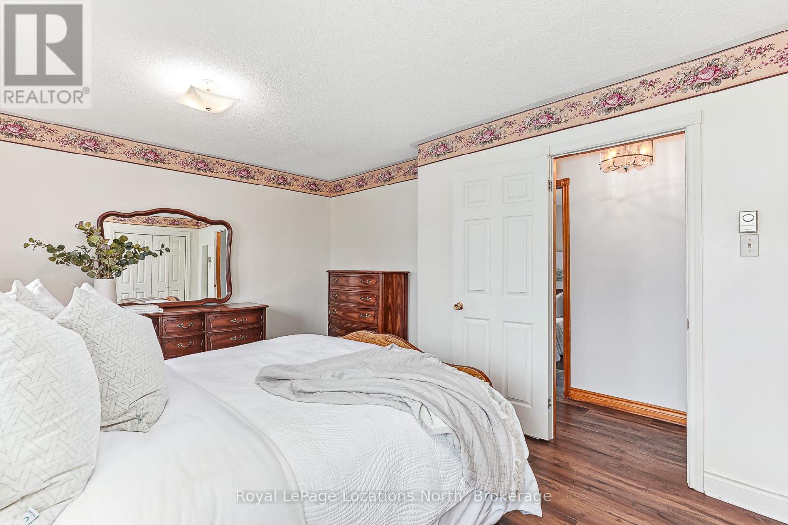 211 Seventh Street, Collingwood, Ontario  L9Y 4R4 - Photo 13 - S12090008