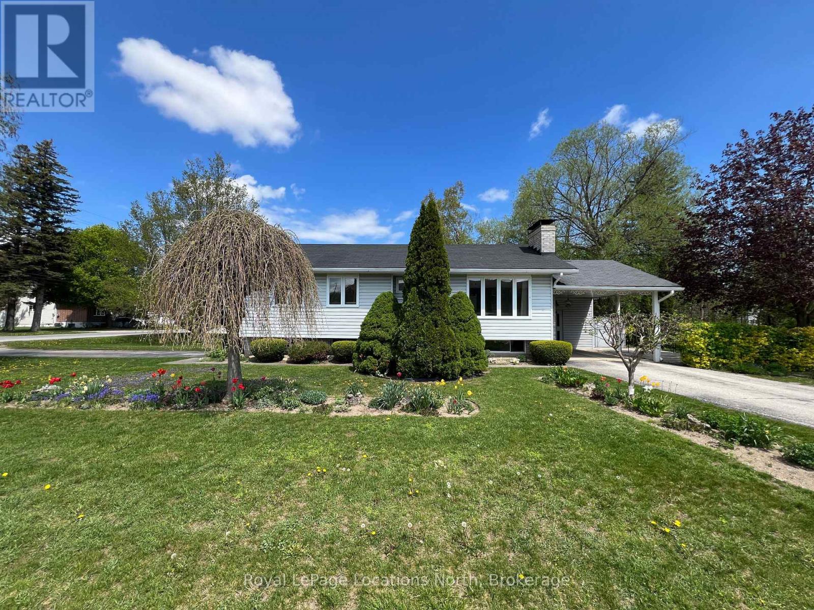 211 Seventh Street, Collingwood, Ontario  L9Y 4R4 - Photo 2 - S12090008