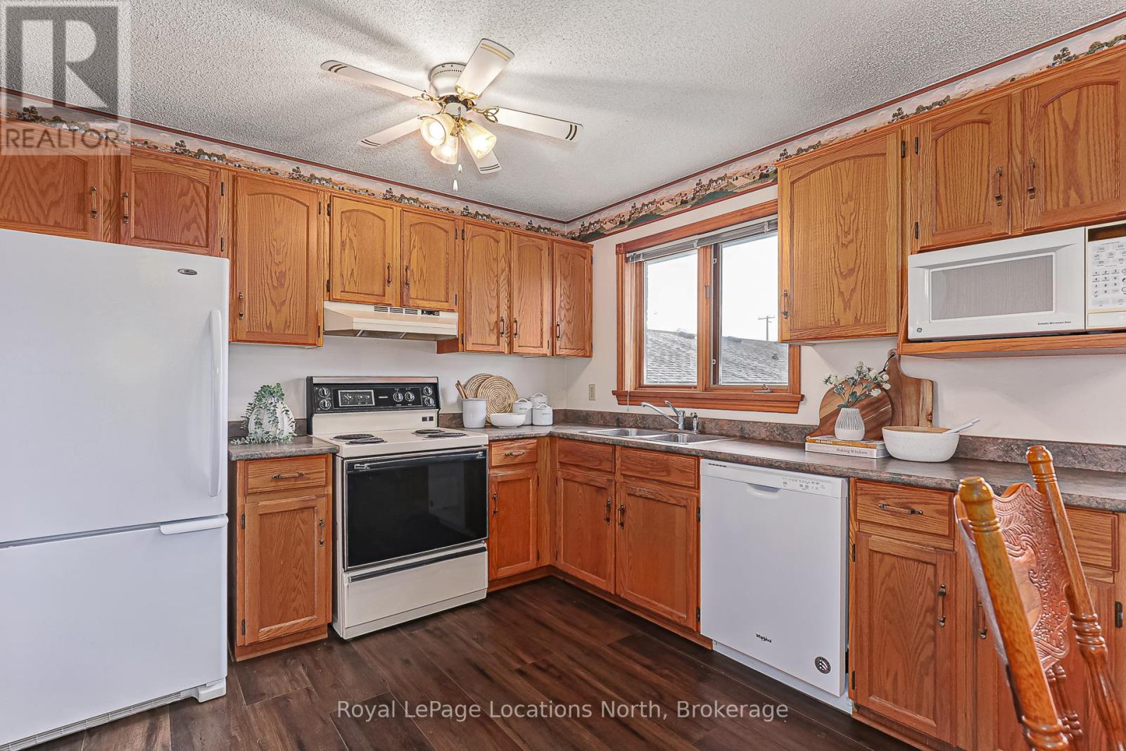 211 Seventh Street, Collingwood, Ontario  L9Y 4R4 - Photo 8 - S12090008
