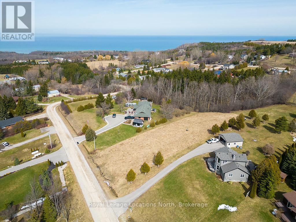 109 Holmes Hill Drive, Meaford, Ontario  N4L 1W6 - Photo 2 - X12089496