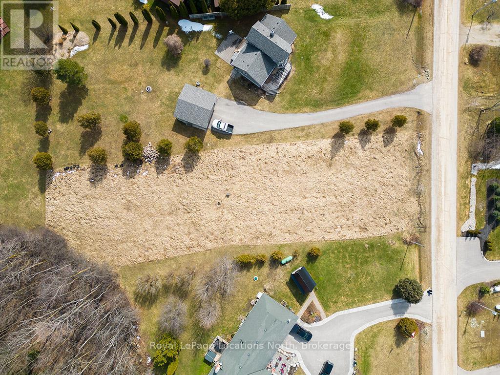 109 Holmes Hill Drive, Meaford, Ontario  N4L 1W6 - Photo 4 - X12089496