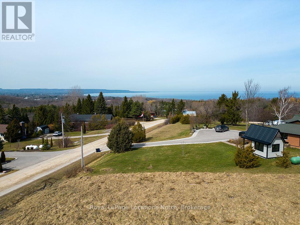 109 Holmes Hill Drive, Meaford, Ontario  N4L 1W6 - Photo 6 - X12089496