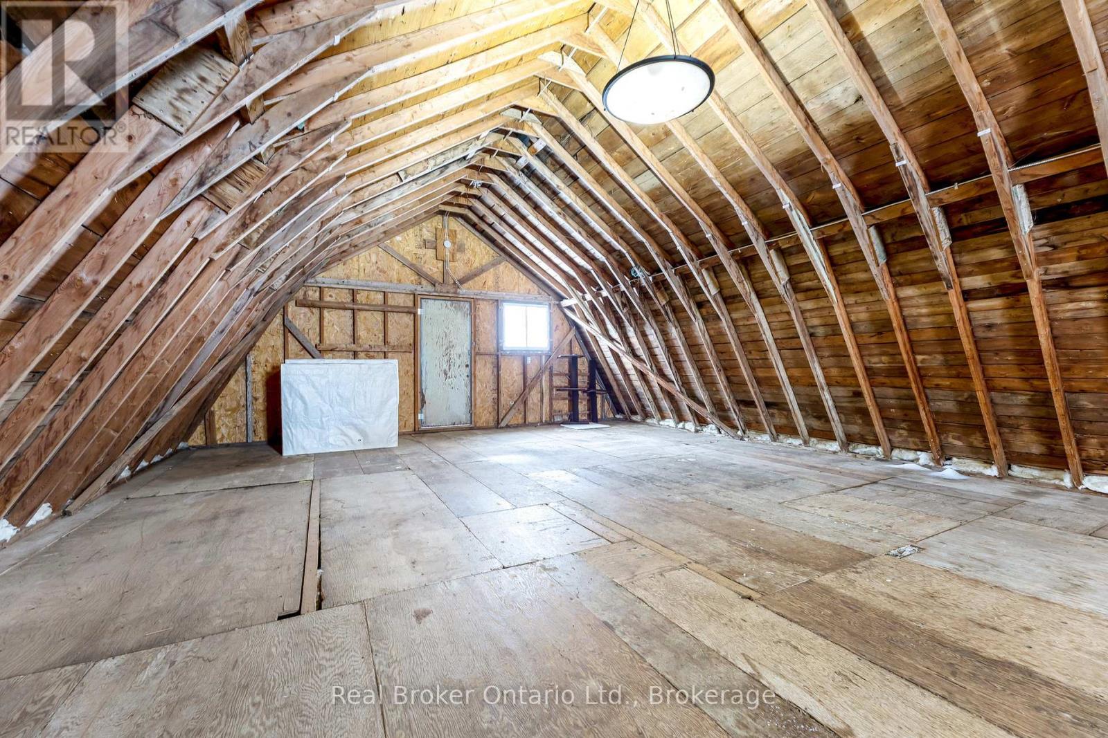 9408 17th Side Road, Erin, Ontario  N0B 1Z0 - Photo 6 - X12089560