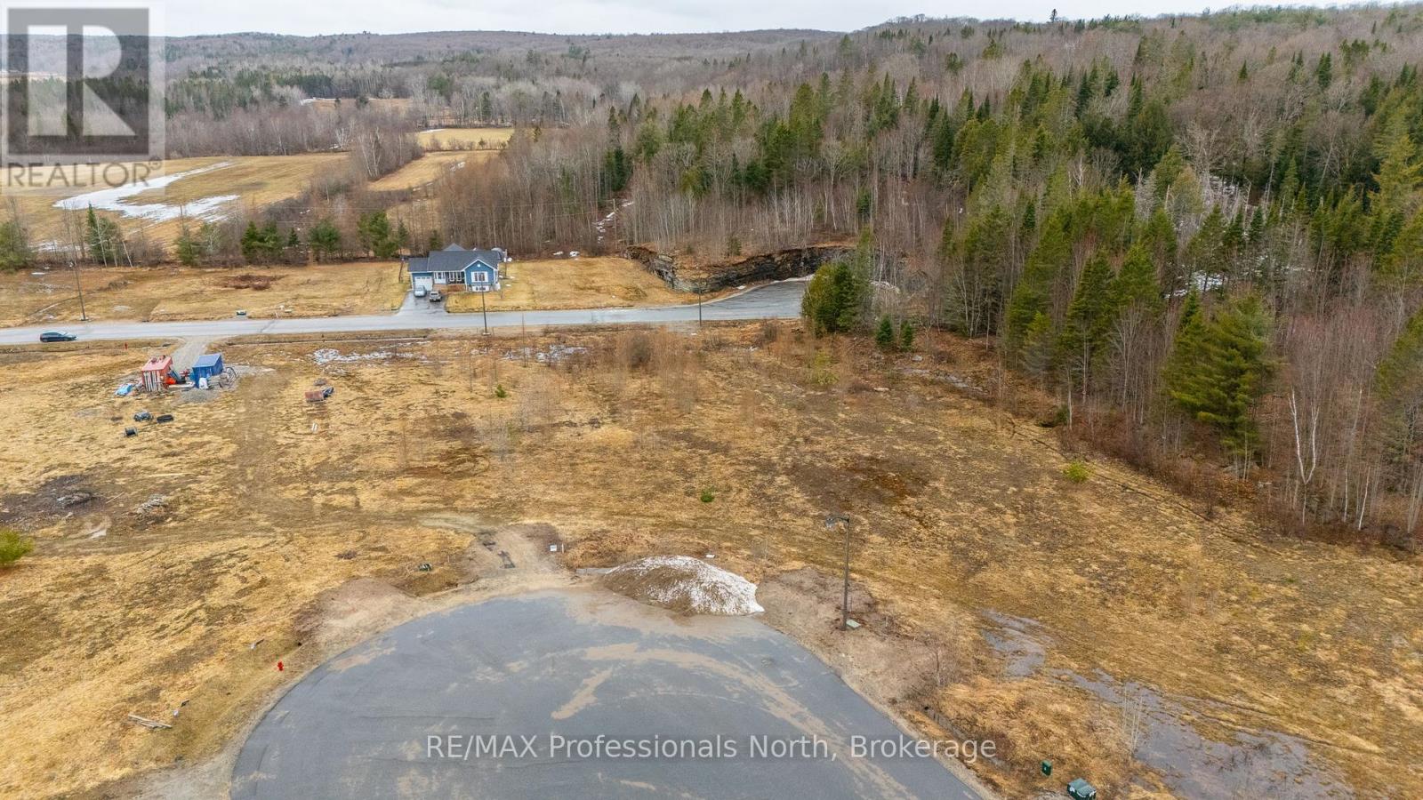55 Kulas Court, Minden Hills, Ontario  K0M 2K0 - Photo 15 - X12089771
