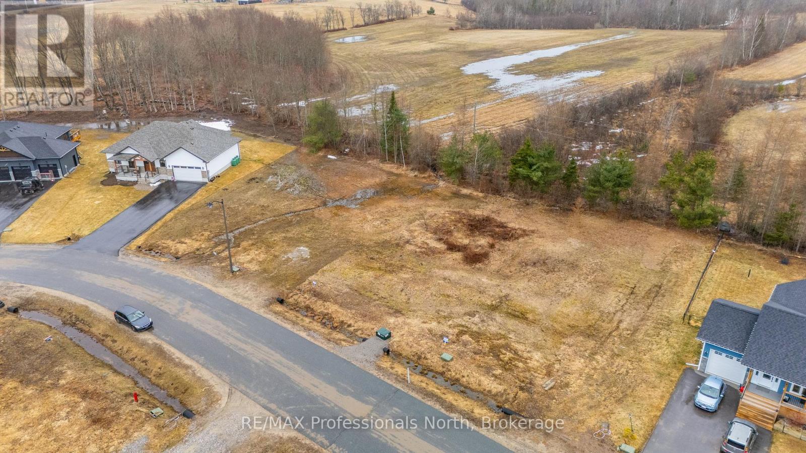 58 Windover Drive, Minden Hills, Ontario  K0M 2K0 - Photo 12 - X12089777
