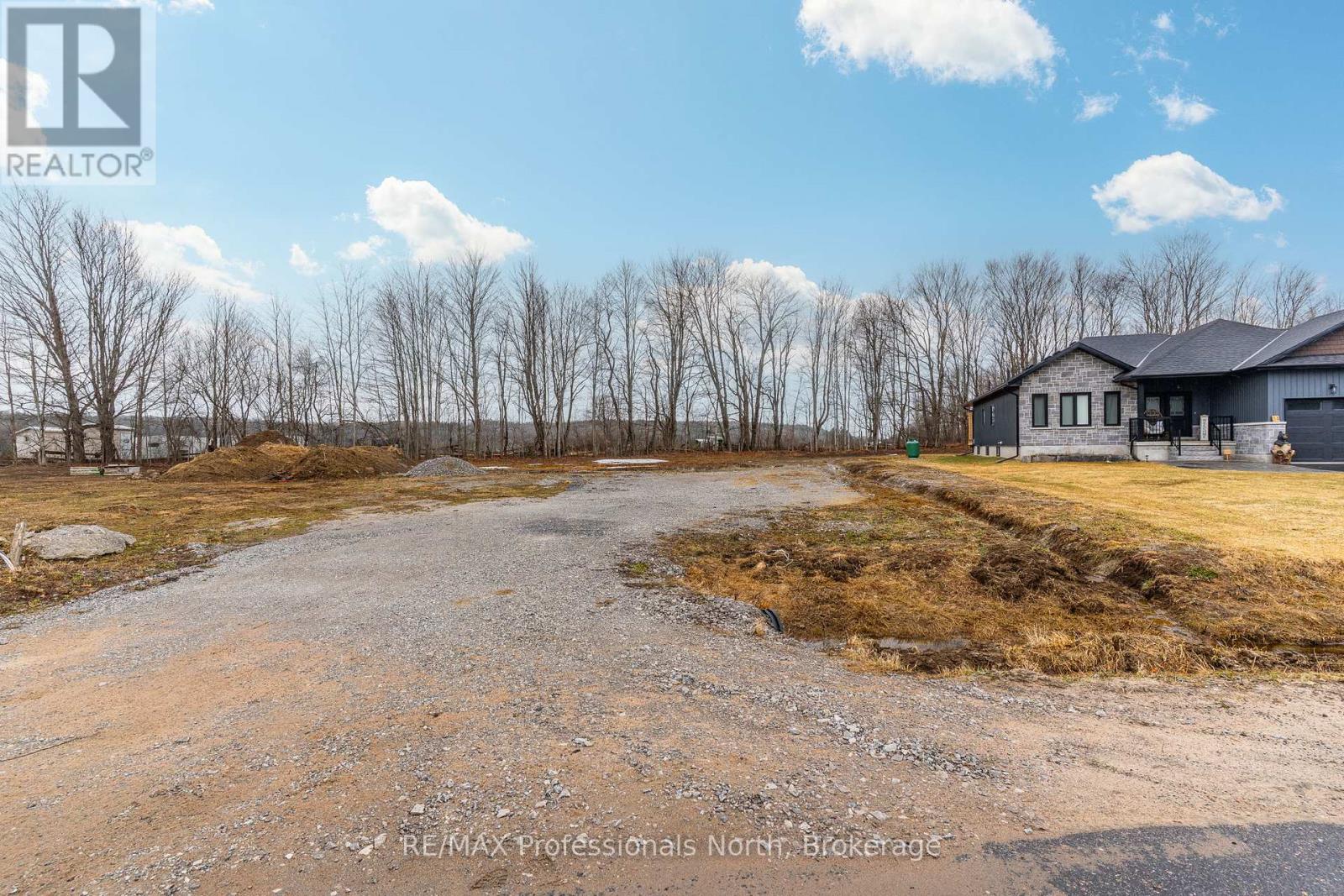 52 Windover Drive, Minden Hills, Ontario  K0M 2K0 - Photo 8 - X12089784