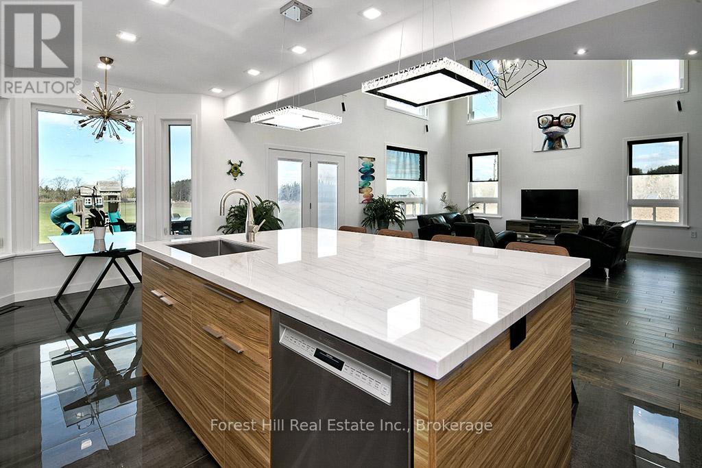 494164 Grey Road 2, Grey Highlands, Ontario  N0C 1E0 - Photo 12 - X12089830