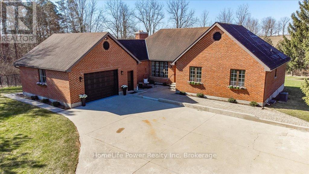 Property at 4080 VICTORIA ROAD S image 2