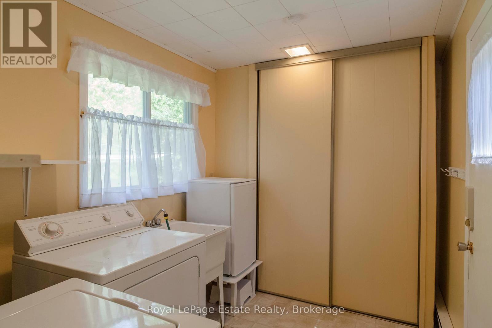 537 Second Avenue N, South Bruce Peninsula, Ontario  N0H 2G0 - Photo 42 - X12090027