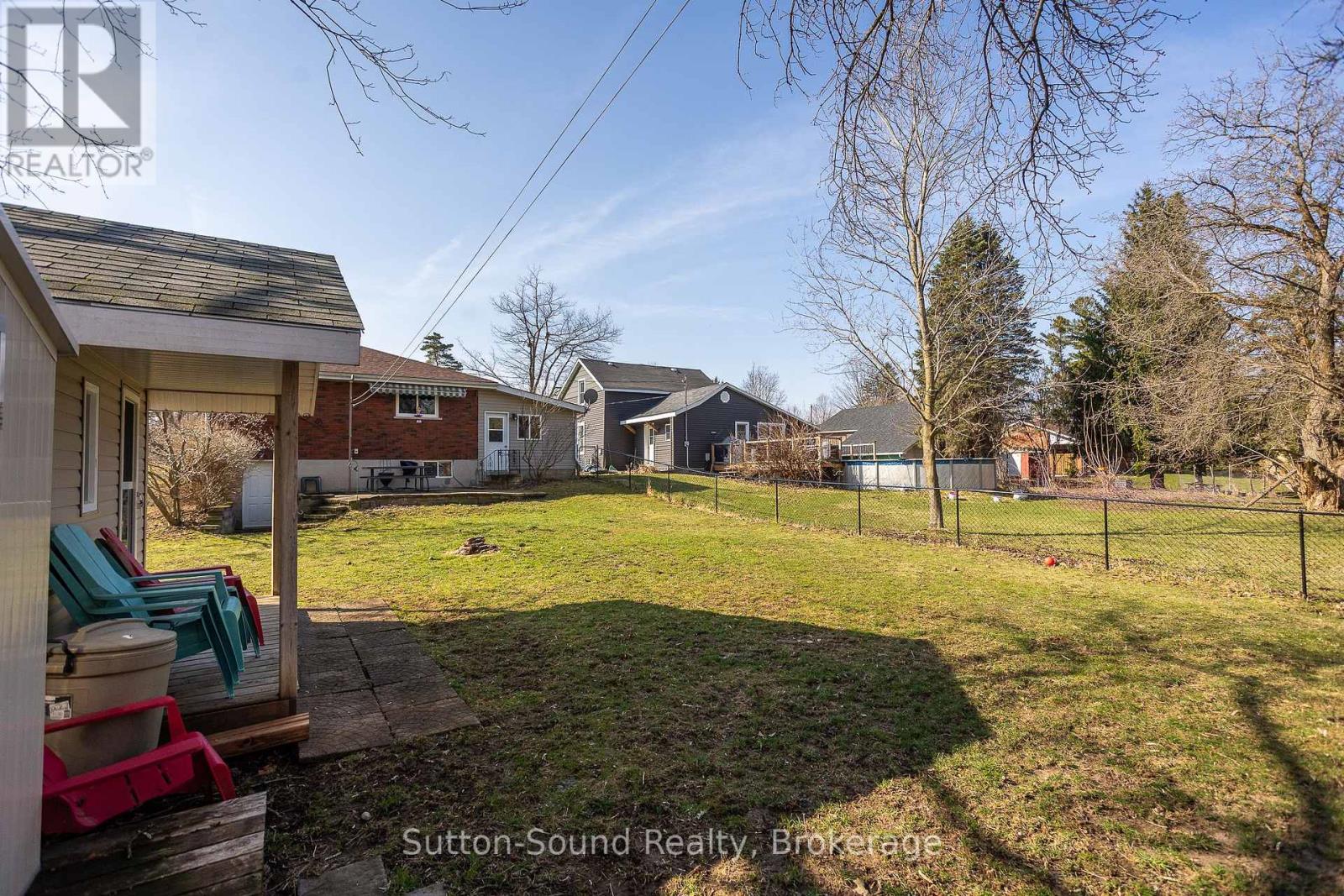 60 Mill Street, Arran-Elderslie, Ontario  N0H 2N0 - Photo 11 - X12090053