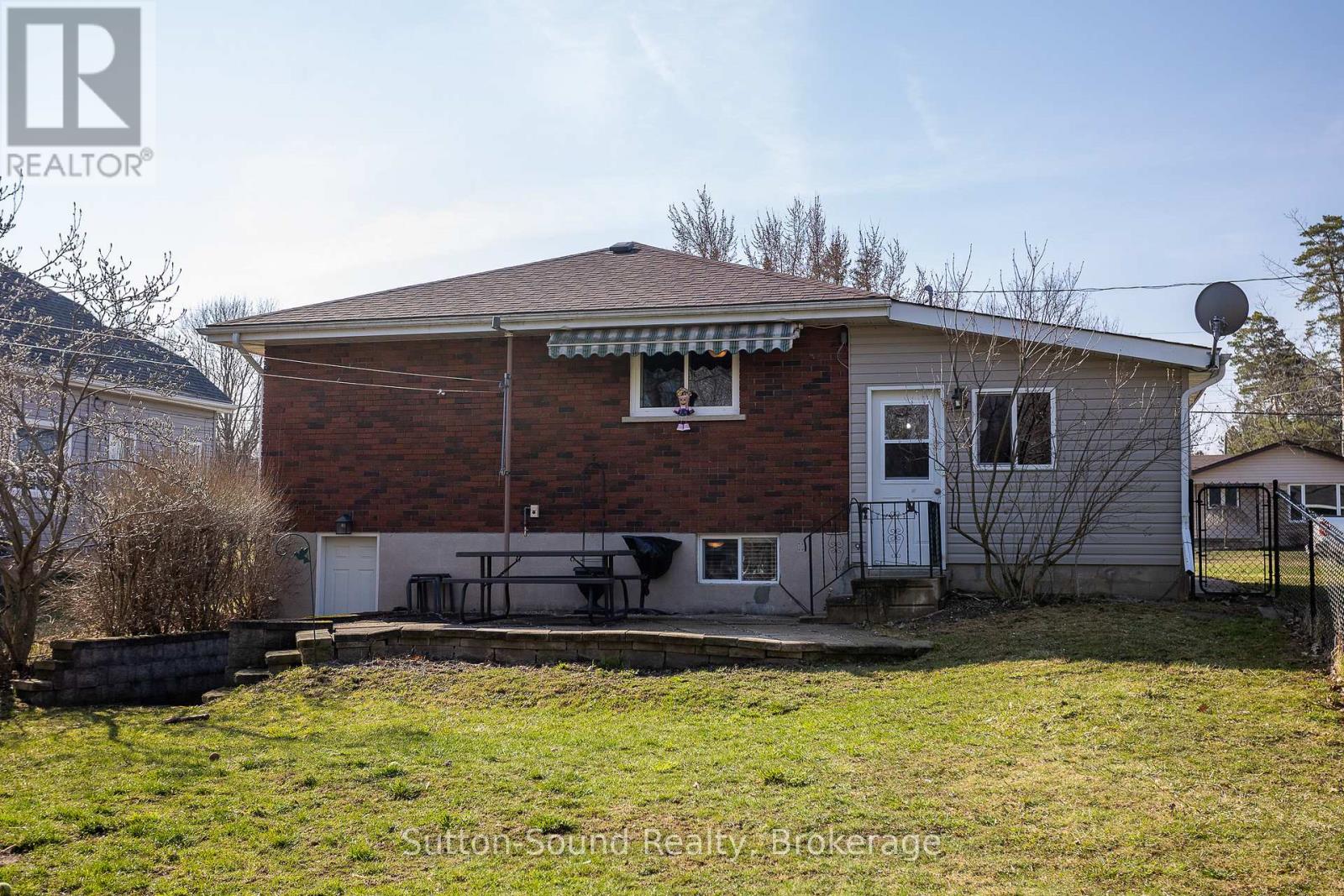 60 Mill Street, Arran-Elderslie, Ontario  N0H 2N0 - Photo 12 - X12090053