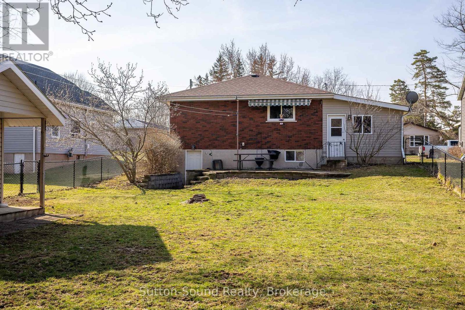 60 Mill Street, Arran-Elderslie, Ontario  N0H 2N0 - Photo 13 - X12090053